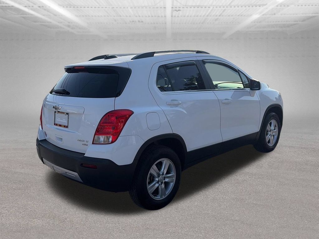 Used 2015 Chevrolet Trax LT w/ LT Plus Package AWD/4WD image 6