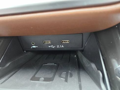 Used 2020 Subaru Outback Touring AWD/4WD image 27