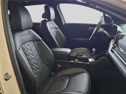 Used 2023 Kia Sportage X-Line image 12