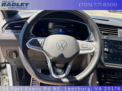 Used 2023 Volkswagen Tiguan SE R-Line AWD/4WD image 15