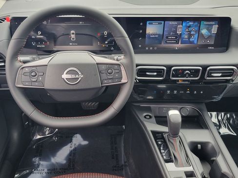 New 2026 Nissan Sentra SR w/ Floor Mat Package image 5