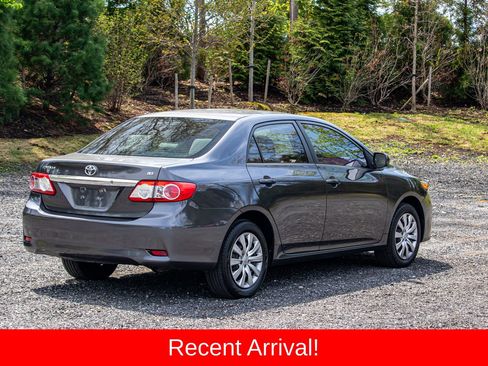 Used 2013 Toyota Corolla LE FWD image 8
