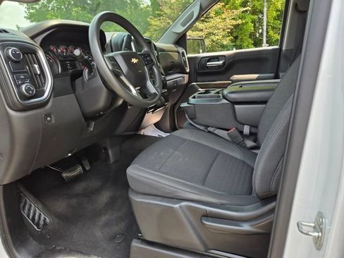 Used 2020 Chevrolet Silverado 1500 LT RWD image 10