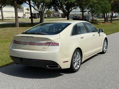 Used 2015 Lincoln MKZ Hybrid w/ Equipment Group 201A Select FWD image 5