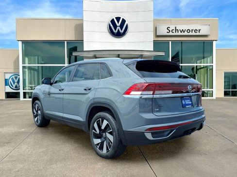 Certified 2024 Volkswagen Atlas Cross Sport SE AWD/4WD image 11