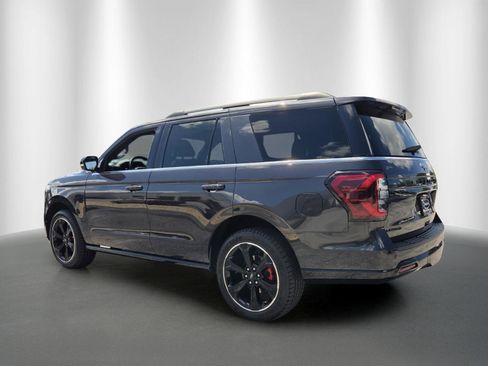 Used 2022 Ford Expedition Limited RWD image 5