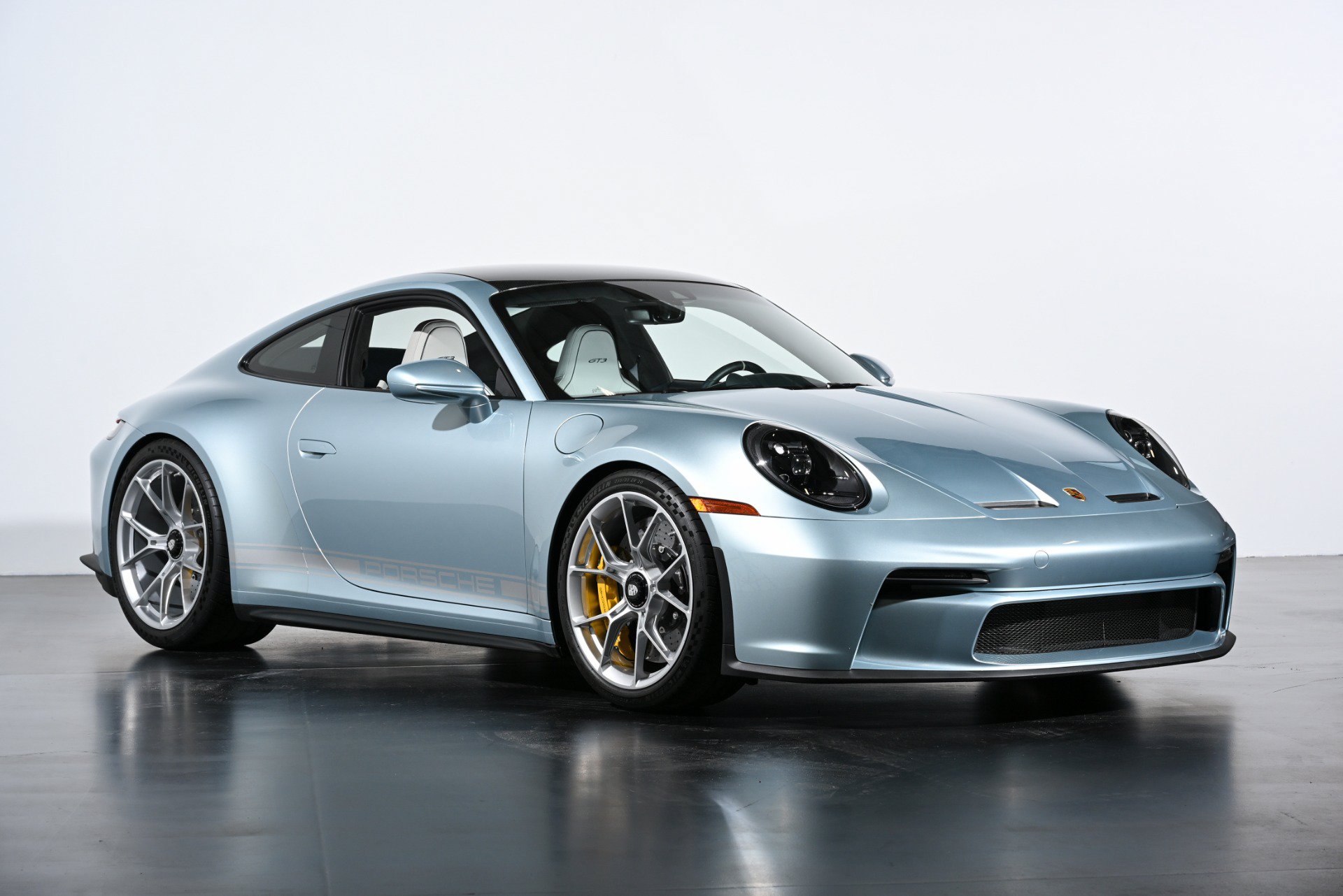 Used 2022 Porsche 911 GT3 RWD image 10