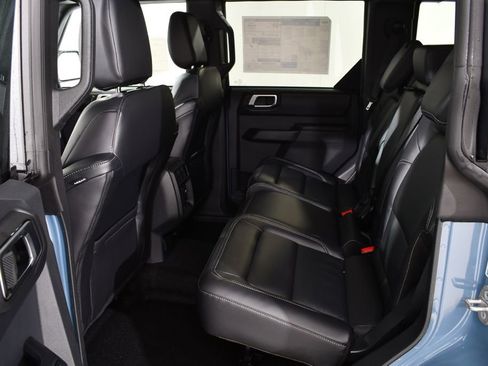New 2025 Ford Bronco Outer Banks AWD/4WD image 16