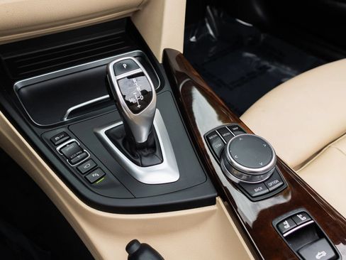Used 2017 BMW 440i Convertible RWD image 33