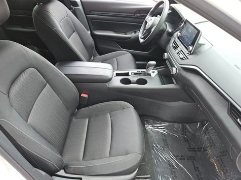 Certified 2025 Nissan Altima 2.5 S FWD image 23