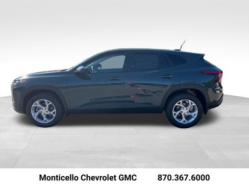 New 2026 Chevrolet Trax LS w/ LS Convenience Package image 6