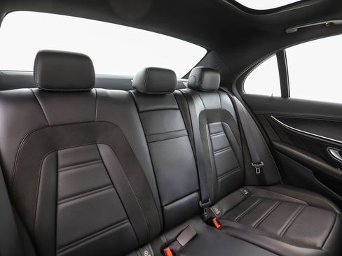 Used 2022 Mercedes-Benz E 53 AMG 4MATIC Sedan image 28