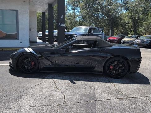 Used 2019 Chevrolet Corvette Stingray Convertible w/ 3LT Preferred Equipment Group RWD image 8