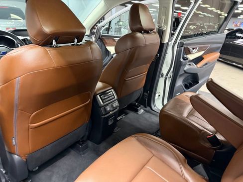 Used 2022 Subaru Ascent Touring AWD/4WD image 38