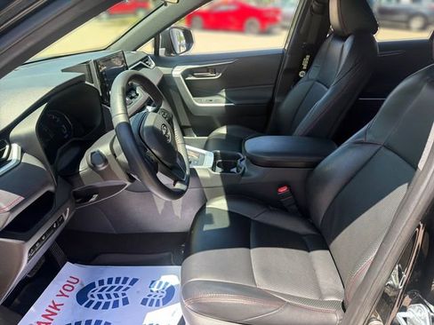 Used 2021 Toyota RAV4 SE w/ Weather & Moonroof Package AWD/4WD image 9