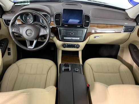 Used 2019 Mercedes-Benz GLS 450 4MATIC w/ Premium 1 Package image 34