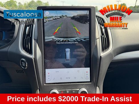 Used 2024 Ford Edge SEL image 15