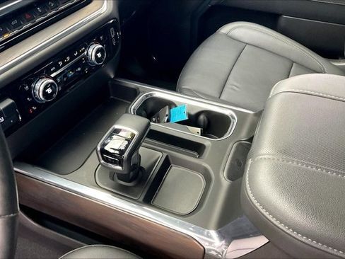 Used 2024 GMC Sierra 1500 SLT w/ SLT Premium Plus Package image 16