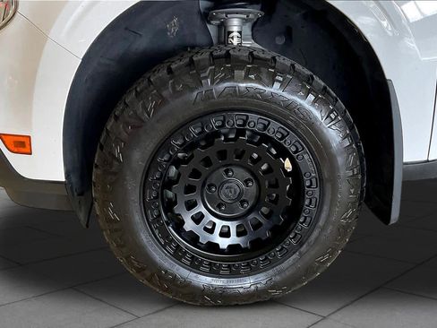 Used 2022 Ford Maverick XLT w/ Equipment Group 300A Standard image 10