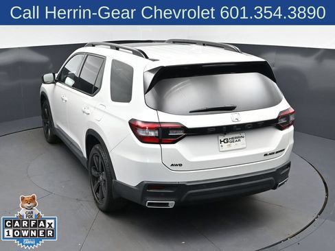 Used 2025 Honda Pilot Black Edition image 34