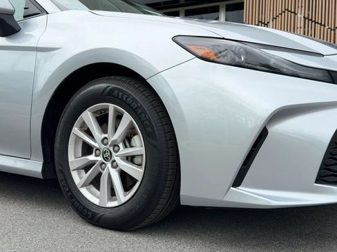 Used 2025 Toyota Camry LE FWD image 13