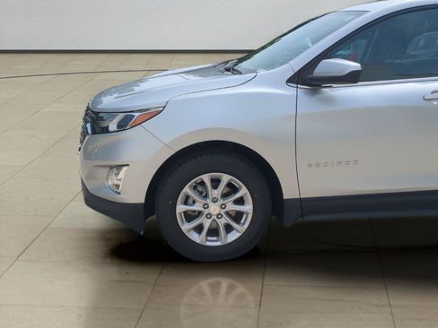 Used 2021 Chevrolet Equinox LT FWD image 14