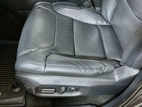 Used 2022 Toyota Tundra Platinum w/ Advanced Package AWD/4WD image 25