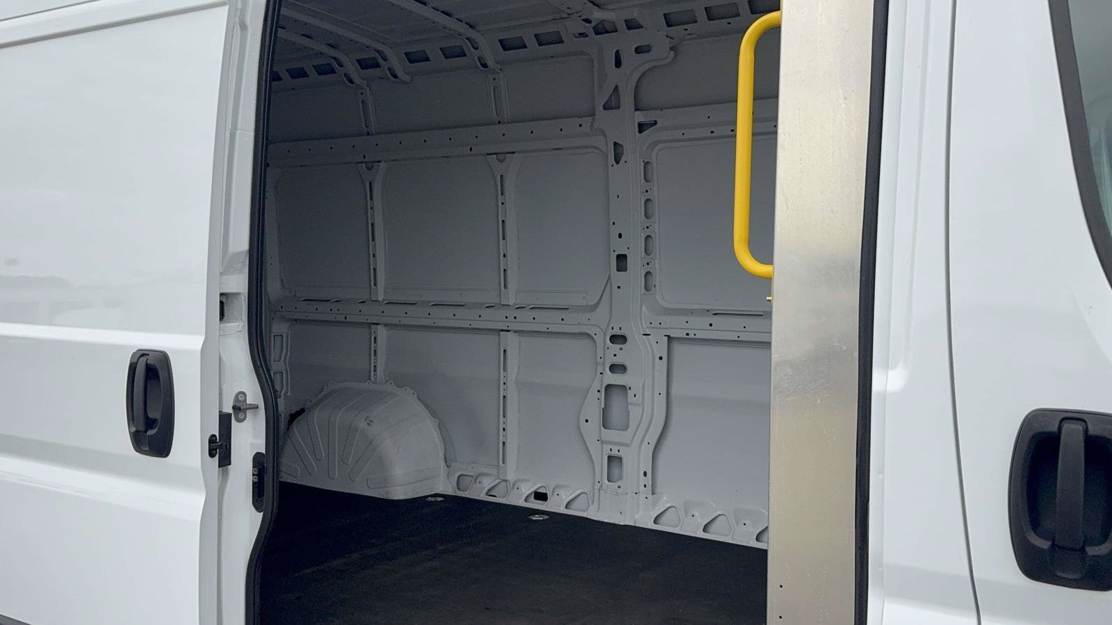 Used 2026 RAM ProMaster 2500 FWD image 13