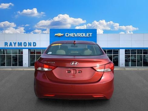 Used 2013 Hyundai Elantra GLS w/ Preferred Pkg FWD image 4