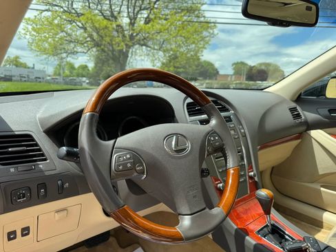Used 2011 Lexus ES 350 FWD image 20