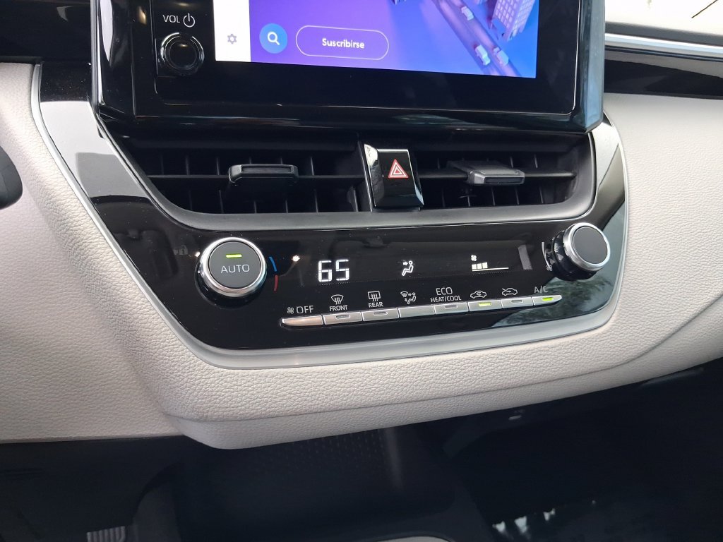 Used 2025 Toyota Corolla LE FWD image 20