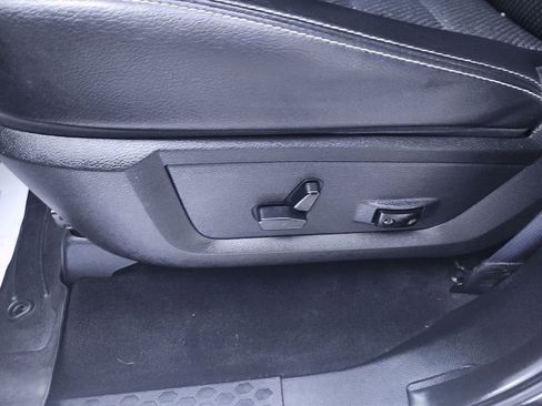 Used 2016 RAM 1500 Sport w/ Black Ram 1500 Sport Group AWD/4WD image 12