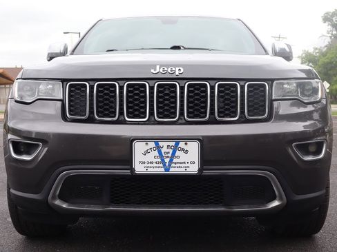 Used 2017 Jeep Grand Cherokee Limited w/ Trailer Tow Group IV AWD/4WD image 13