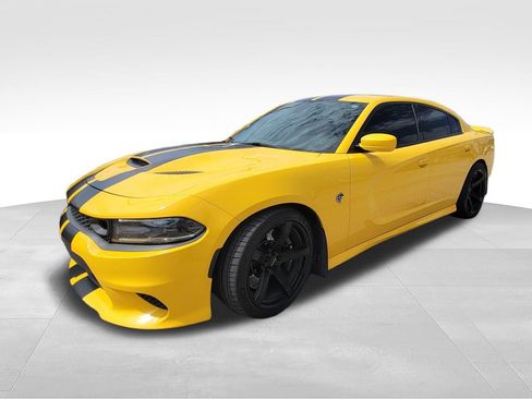 Used 2017 Dodge Charger SRT Hellcat w/ Harman/Kardon Audio Group RWD image 6