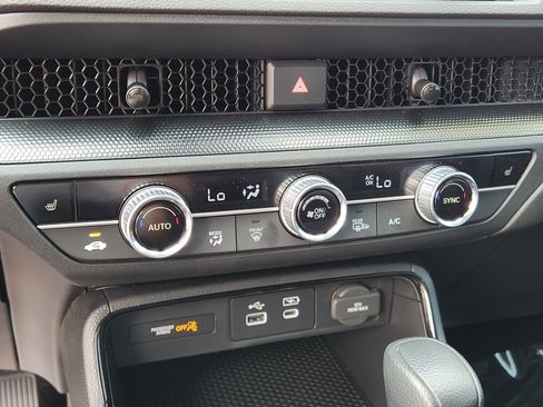 Certified 2024 Honda CR-V EX image 20