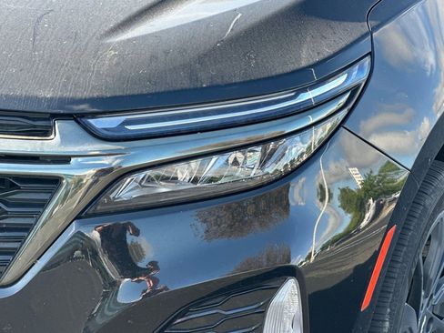 Used 2023 Chevrolet Equinox RS FWD image 50