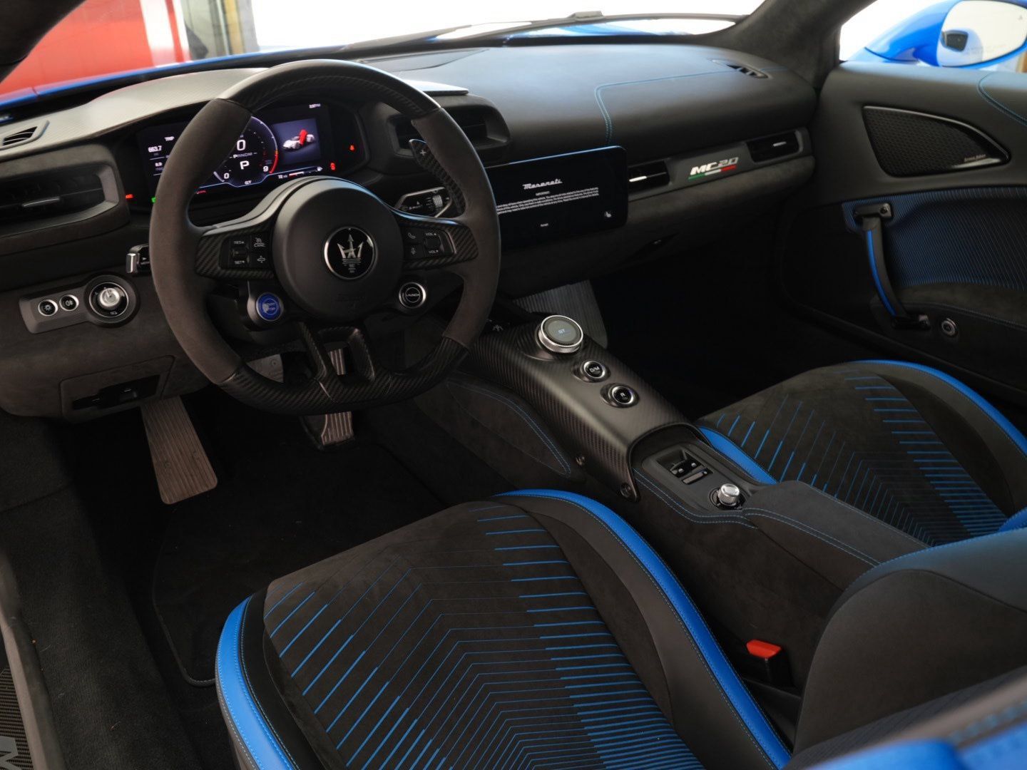 Used 2023 Maserati MC20 Coupe RWD image 14