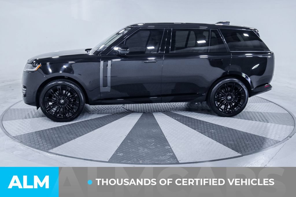 Used 2023 Land Rover Range Rover Long Wheelbase SE AWD/4WD image 4