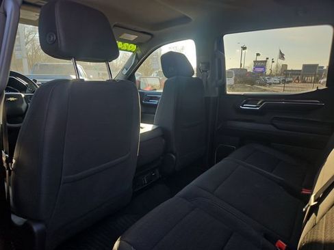Used 2024 Chevrolet Silverado 1500 LT image 22
