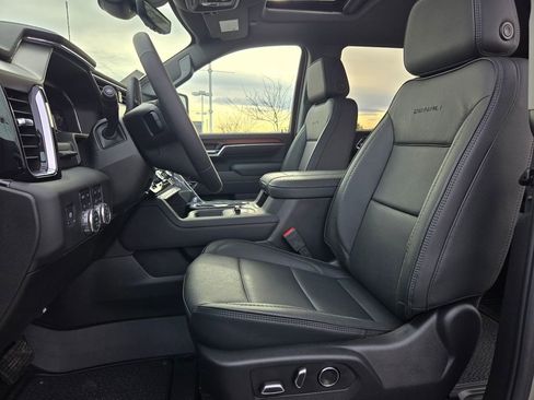 New 2025 GMC Sierra 2500 Denali w/ Denali Reserve Package image 4