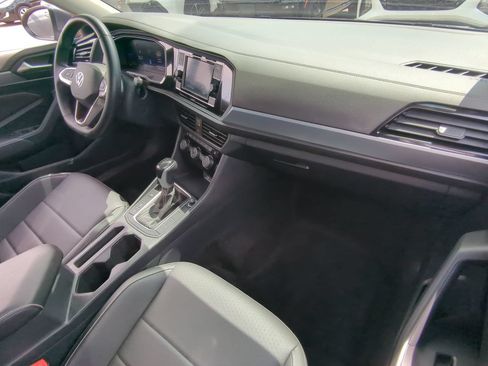 Used 2023 Volkswagen Jetta SE w/ Panoramic Sunroof Package FWD image 13