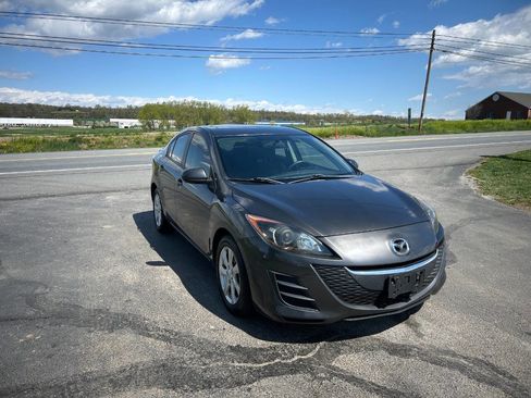Used 2010 MAZDA MAZDA3 i Touring image 5