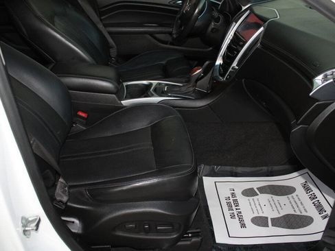 Used 2015 Cadillac SRX Luxury image 12