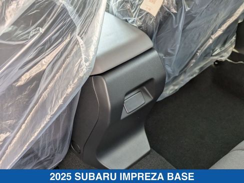 Certified 2025 Subaru Impreza 2.0i image 12