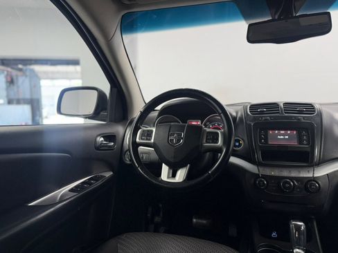 Used 2017 Dodge Journey SE w/ Flexible Seating Group FWD image 39