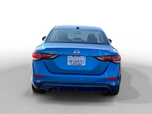 Used 2023 Nissan Sentra SV image 4