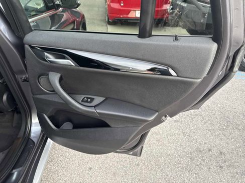 Used 2017 BMW X1 xDrive28i image 19