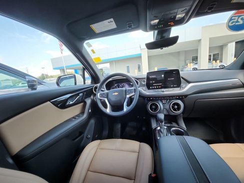 Certified 2025 Chevrolet Blazer Premier w/ Driver Confidence II Package image 13