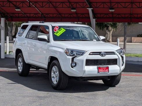 Used 2024 Toyota 4Runner SR5 RWD image 3