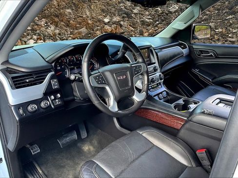Used 2016 GMC Yukon SLT w/ Open Road Package image 13